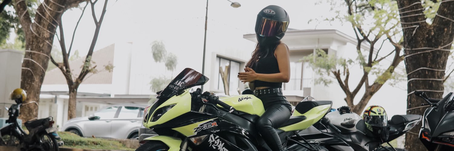 deviaparajita's profile banner image