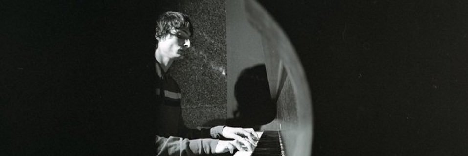 ¡uɐɯɹɐɔ banner