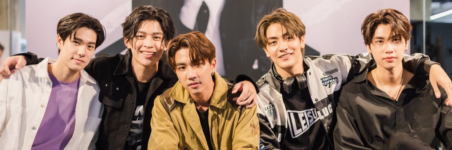 S☺︎rung🐹🐻‍❄️🖤 banner