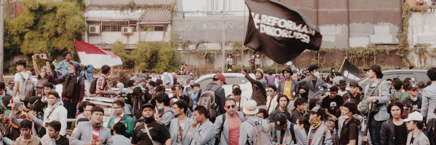theanyways's profile banner image