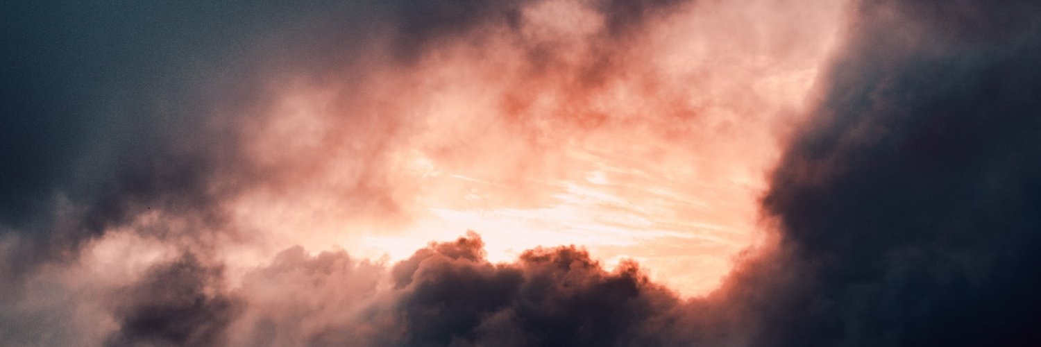 Twitter banner for @wuss