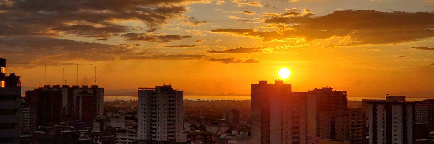 oscarleonc_'s profile banner image
