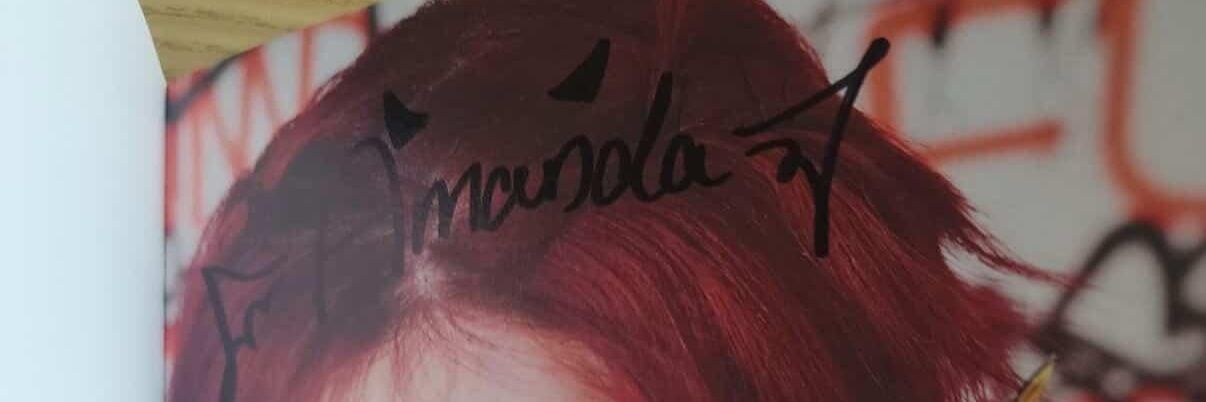 Amandarina's ♡ goes biii:-p banner