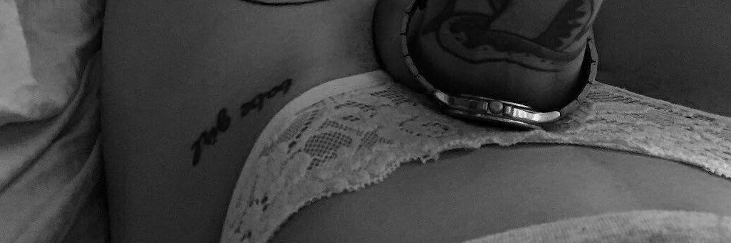 joicyly's profile banner image