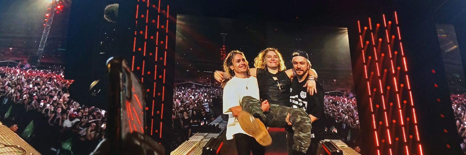 luu VA A CONOCER A YOONGI 😭💗🇦🇷 banner