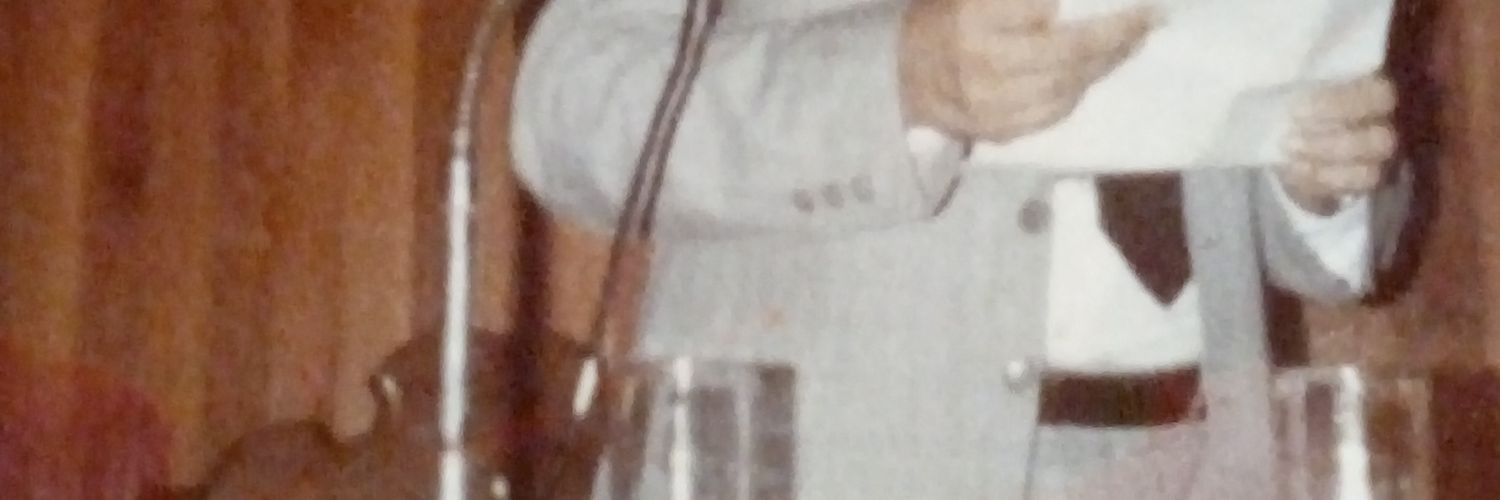 Cesar  González banner