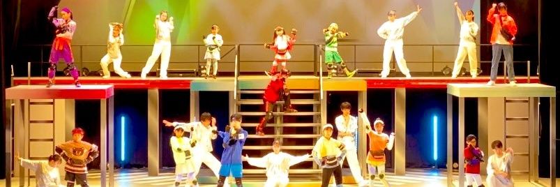 鈴木裡斗 banner