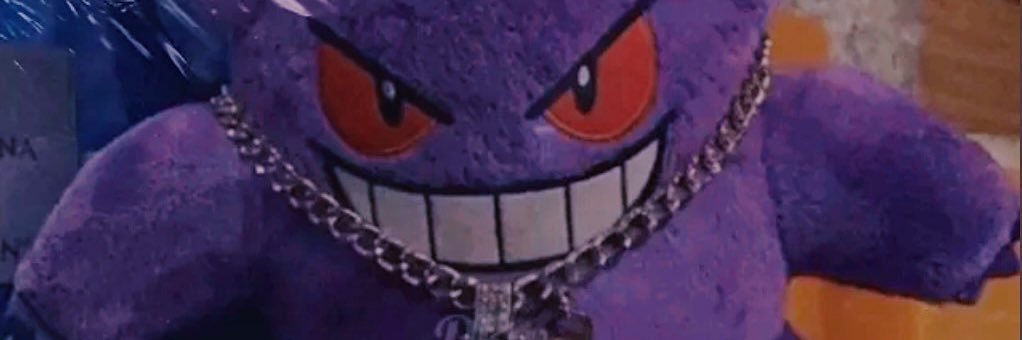 Julia Roper 🦇 banner