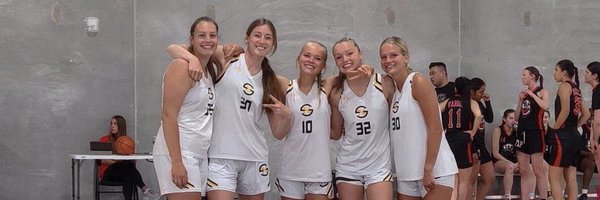 chloeikoch Profile Banner