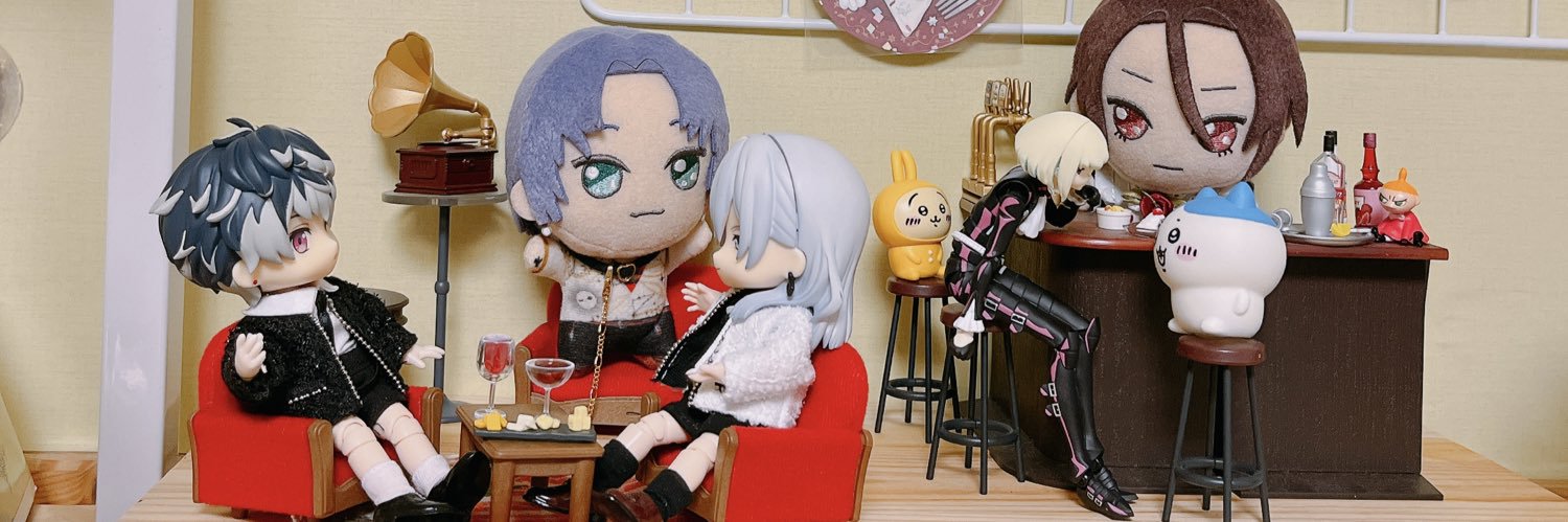 seeeeroro's profile banner image