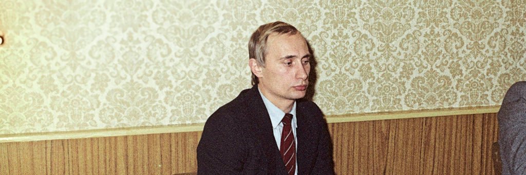 Chief (𝔦, 𝔦) banner