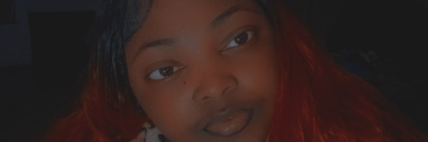 Famousroyalty20's profile banner image