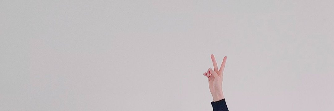 🌙's banner