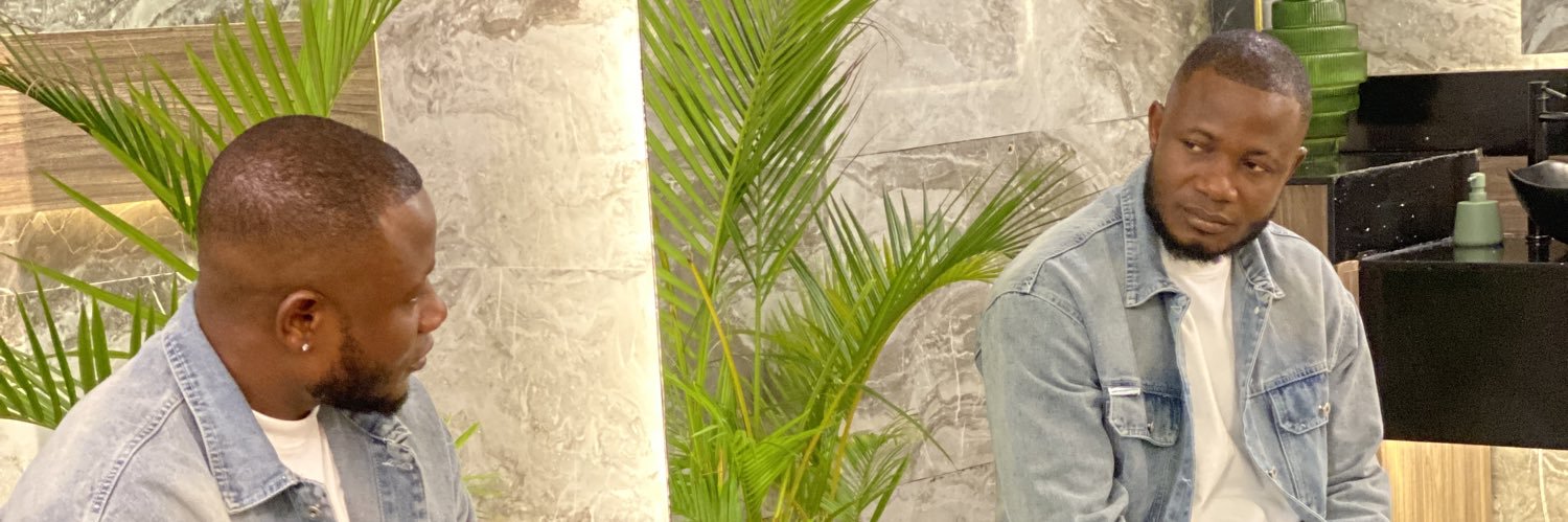 eyelvis2's profile banner image