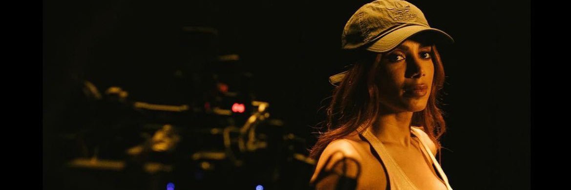anittais's profile banner image