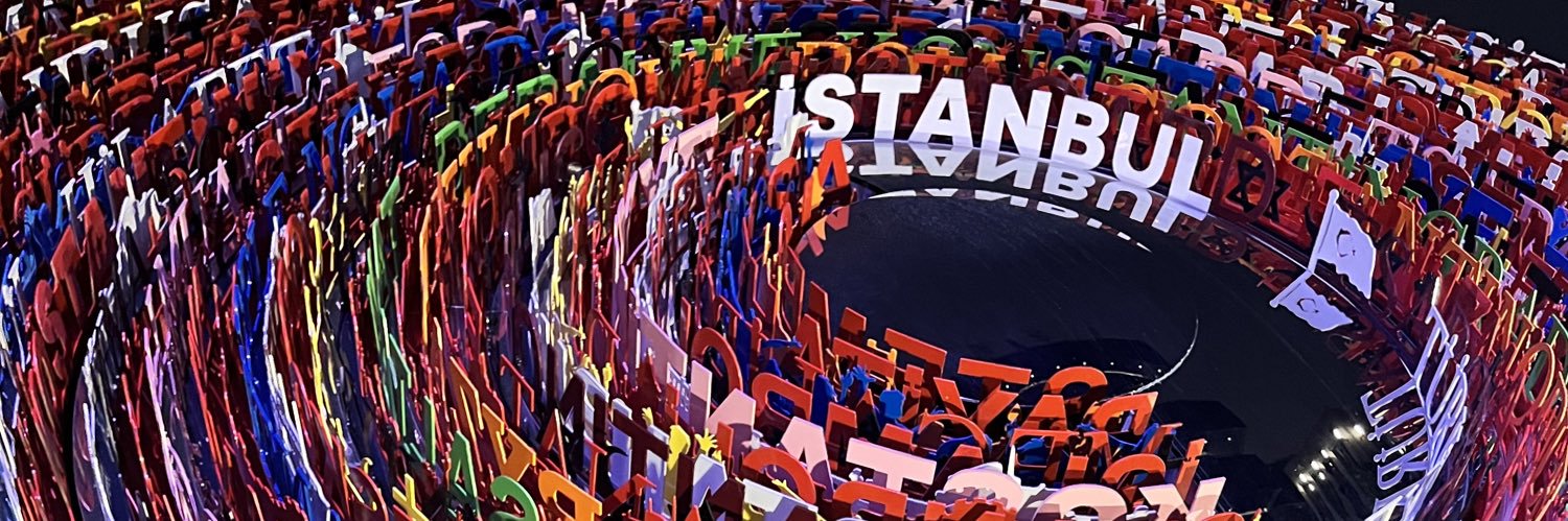 aysnce's profile banner image