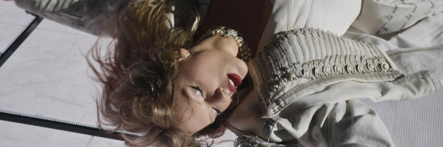 dani aranda🤍 banner