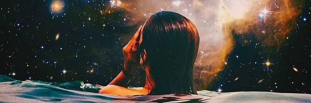 call me witch🌹 banner