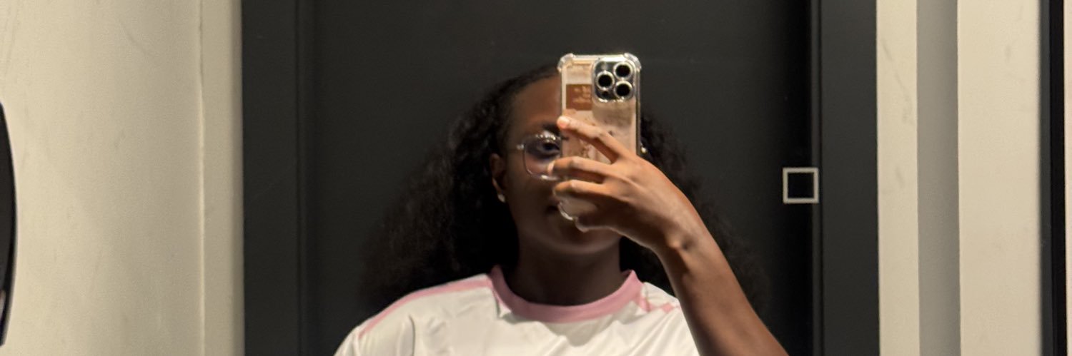 achiaa_____'s profile banner image