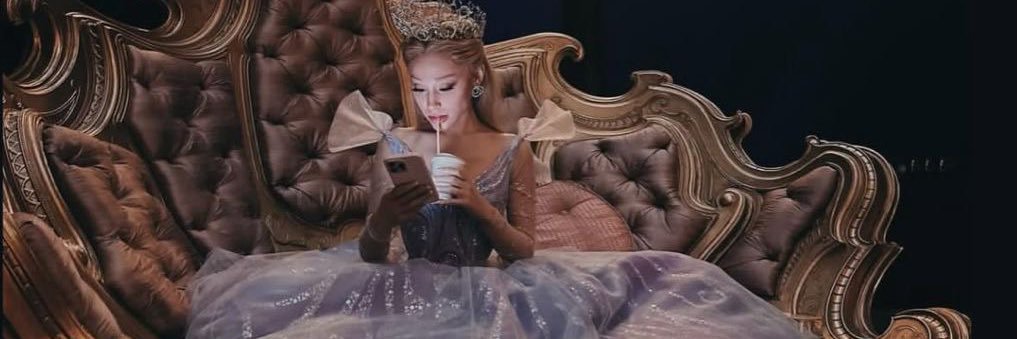 blinkflwr ⁴ 🫀🩹• is seeing Ari banner