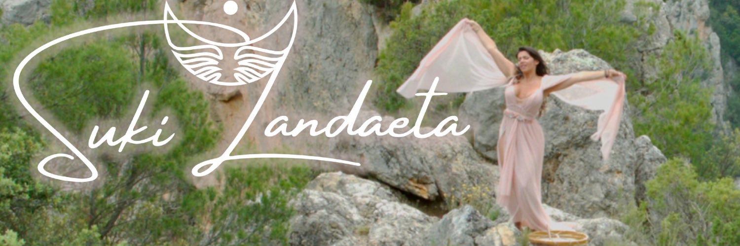 Suki Landaeta. Singer - Artista multidiciplinaria banner