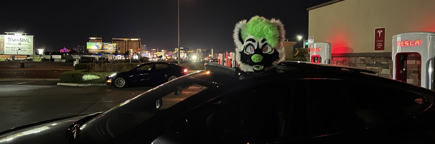 💦Dusky💚 The RE-Usable Husky! ♻️ 🔜FWA/AWU/MP banner