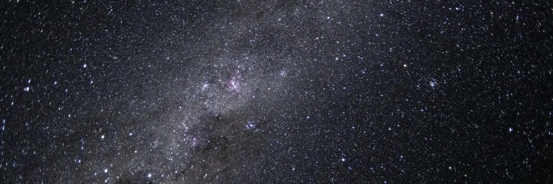 Cintia 🌙📚 banner