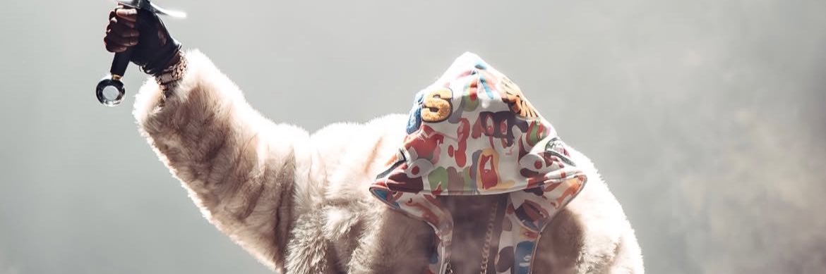 Heisavage_'s profile banner image