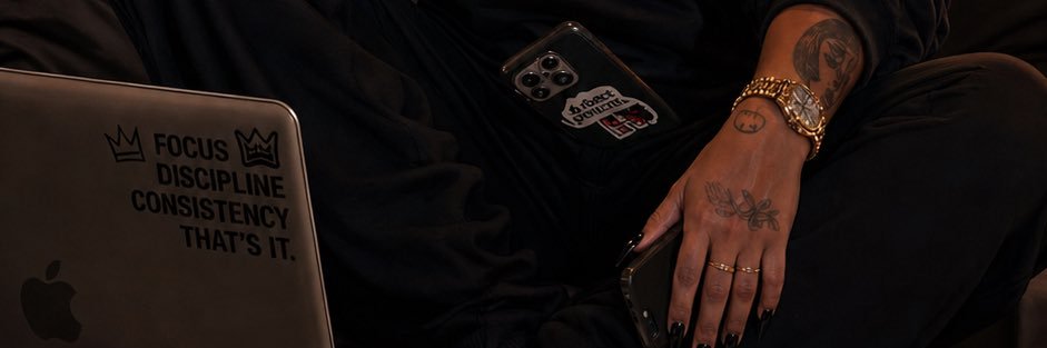 s_carllet's profile banner image