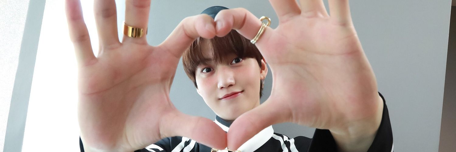 biLeeSeungjun's profile banner image