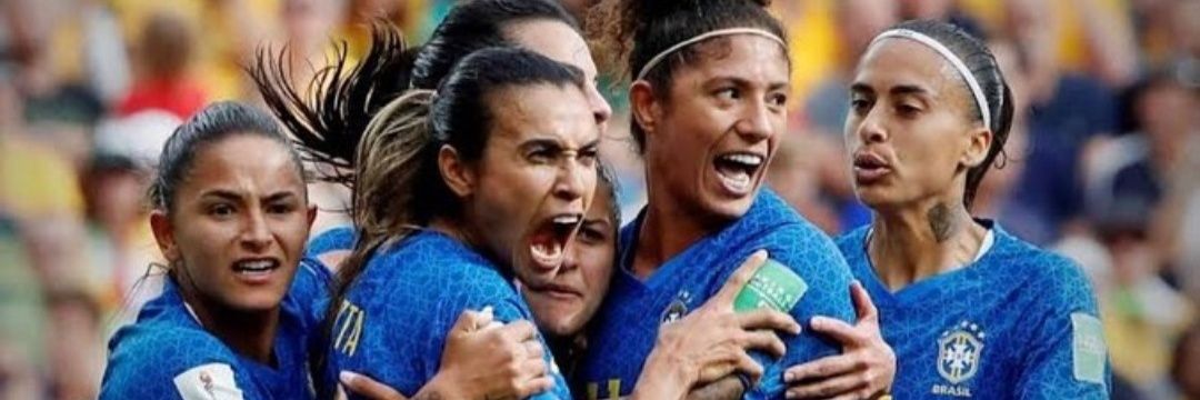 tocapraela's profile banner image