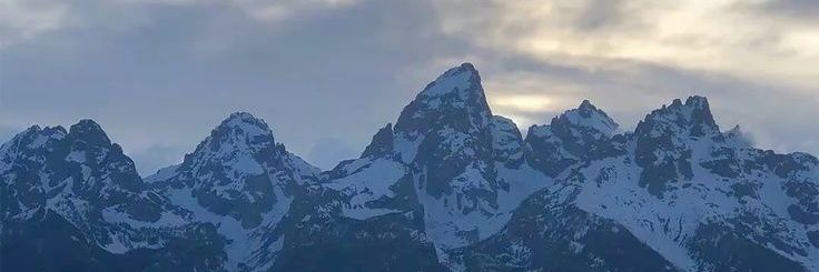 ዞ𐌄ᚢᚱ𐌆 banner