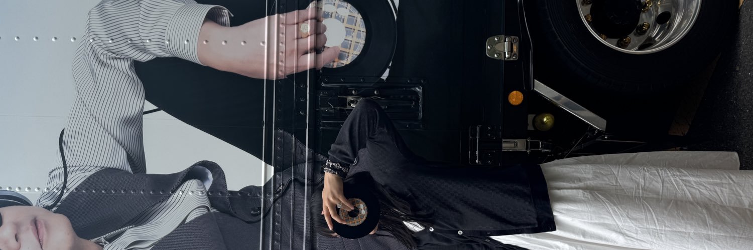 y238ff's profile banner image