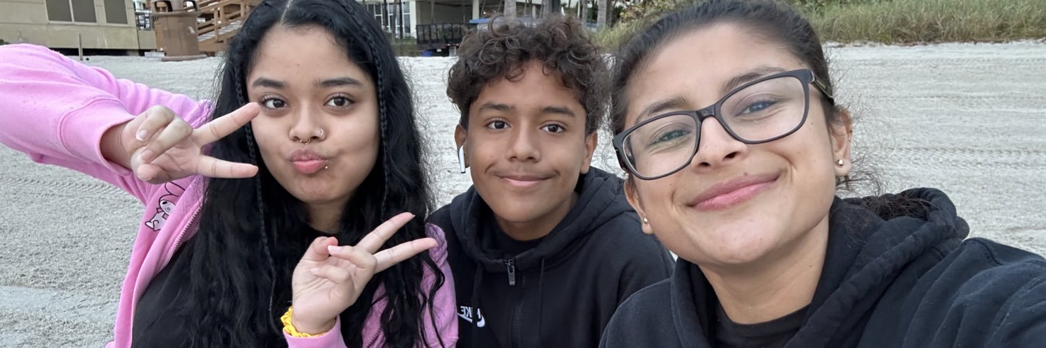 Kelly_tta33's profile banner image
