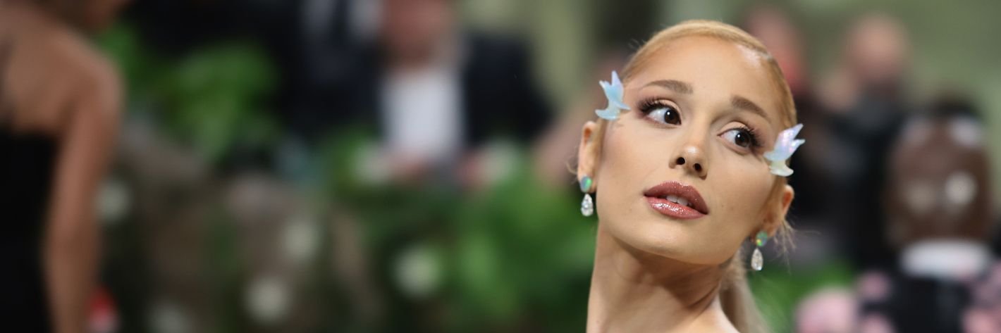 Calou is seeing Doja banner