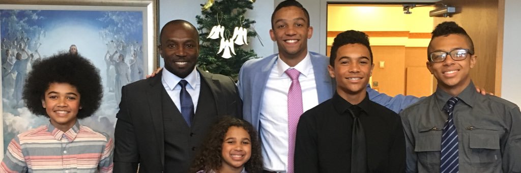 Cool_Mo45🇺🇸✭🇳🇬(Moses Eyere)🆒 banner