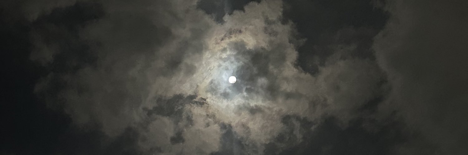 QQQ7F's profile banner image