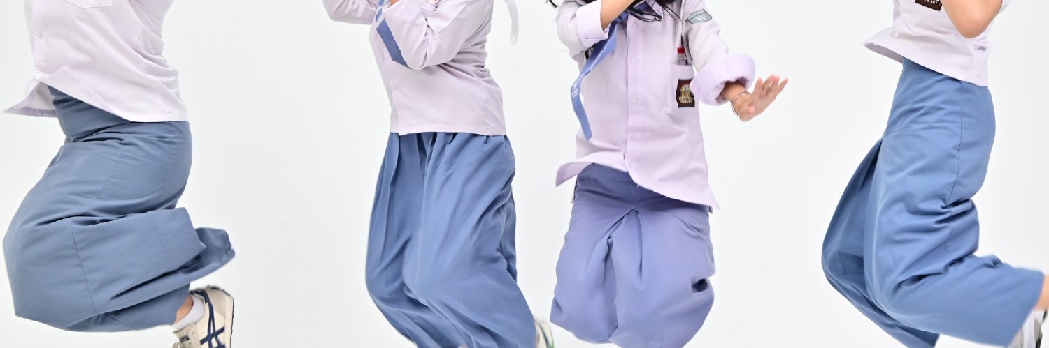 auntitlede's profile banner image