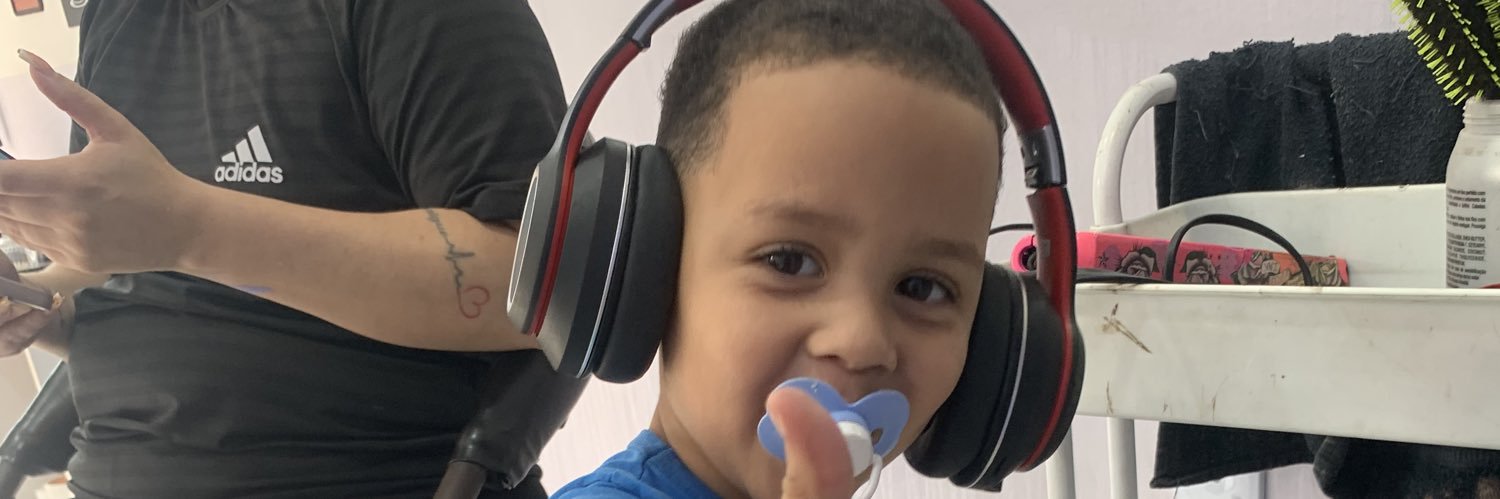 jenifferassis_'s profile banner image