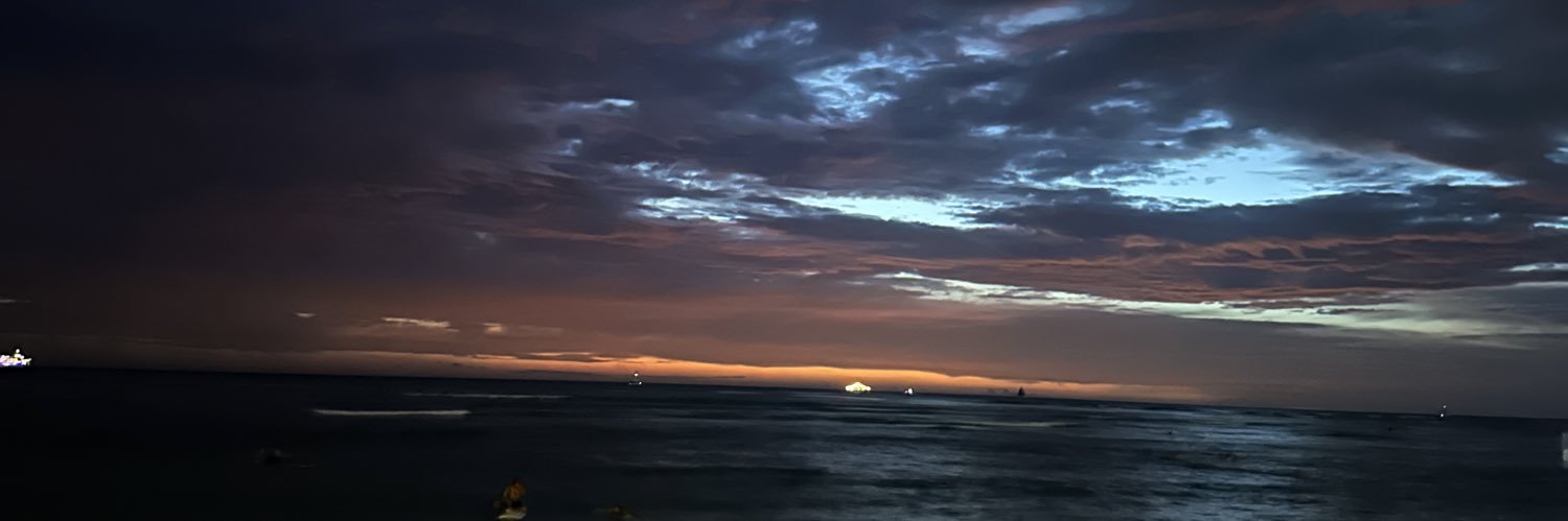 val_urfavv's profile banner image
