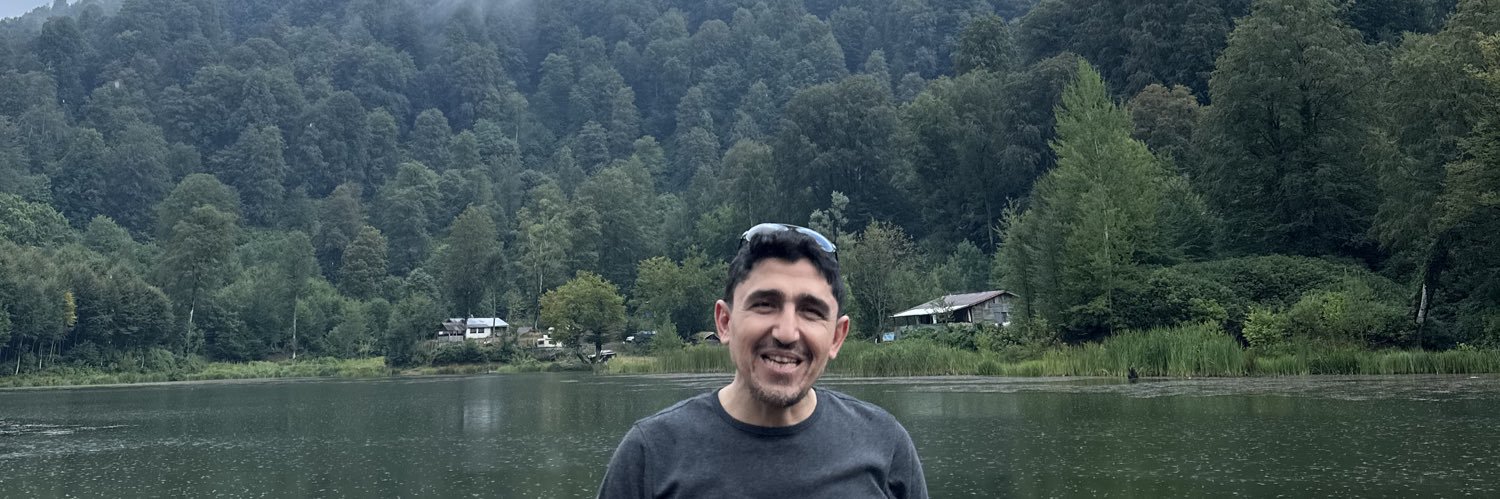 apakisapakis's profile banner image