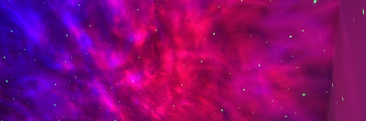 cloewithanh's profile banner image