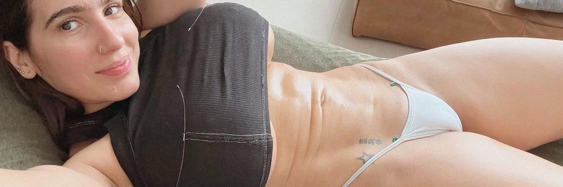 Emma Balles banner