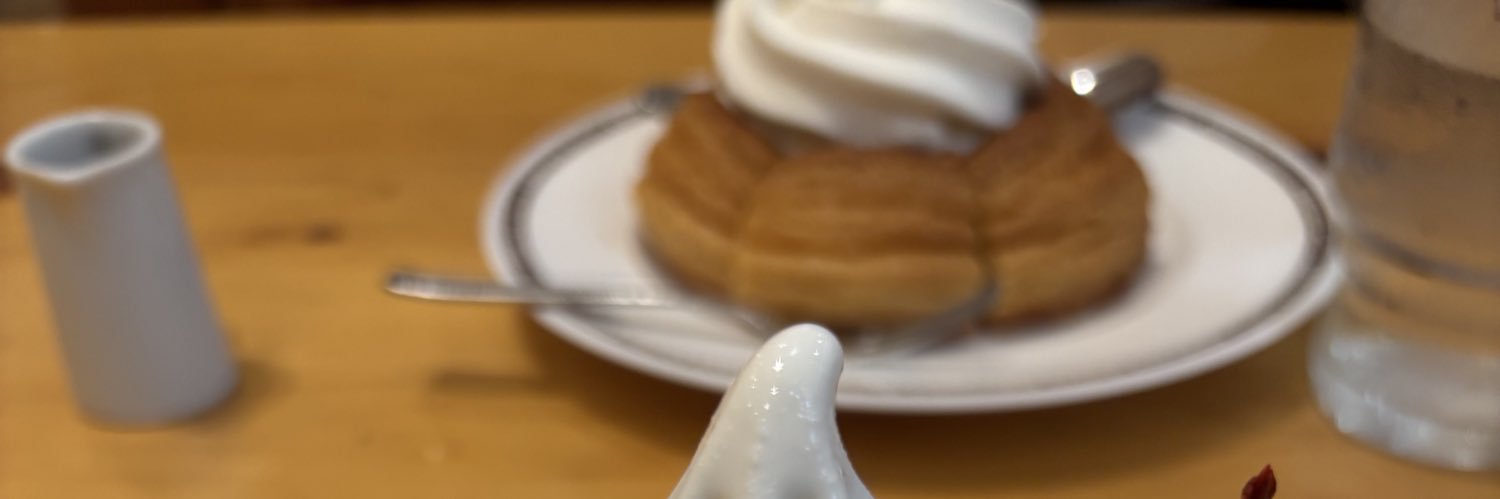 strawberryget's profile banner image