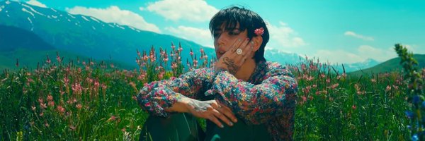 Lcs18Lisa Profile Banner