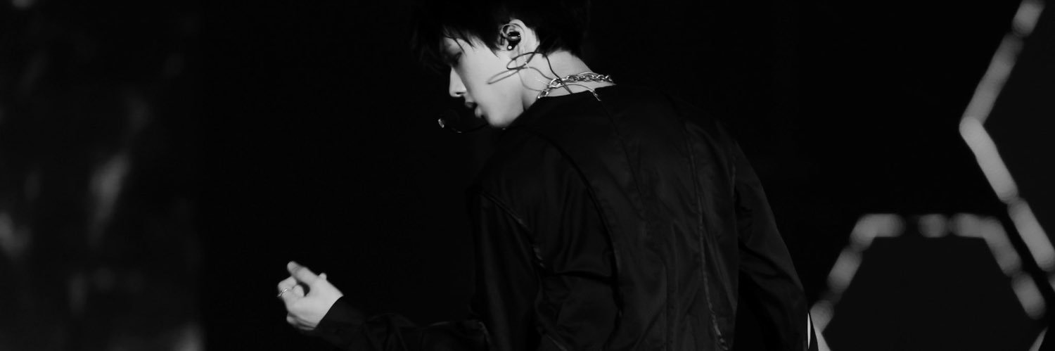 STAR OF UNIVERSE🔭 banner