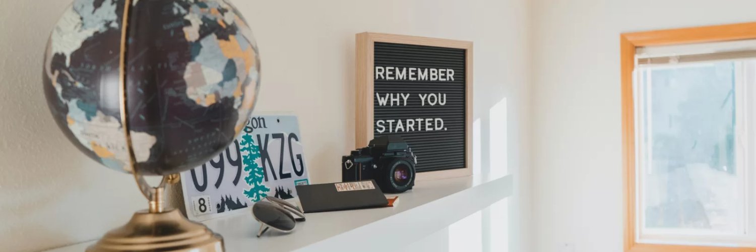 AmandascScott's profile banner image