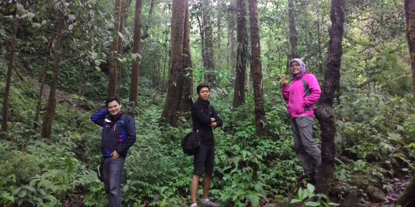 IndahMutiara12's profile banner image