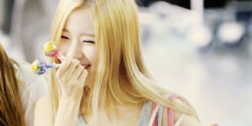 bukanellin's profile banner image