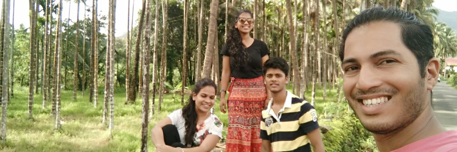 vinaidesai's profile banner image